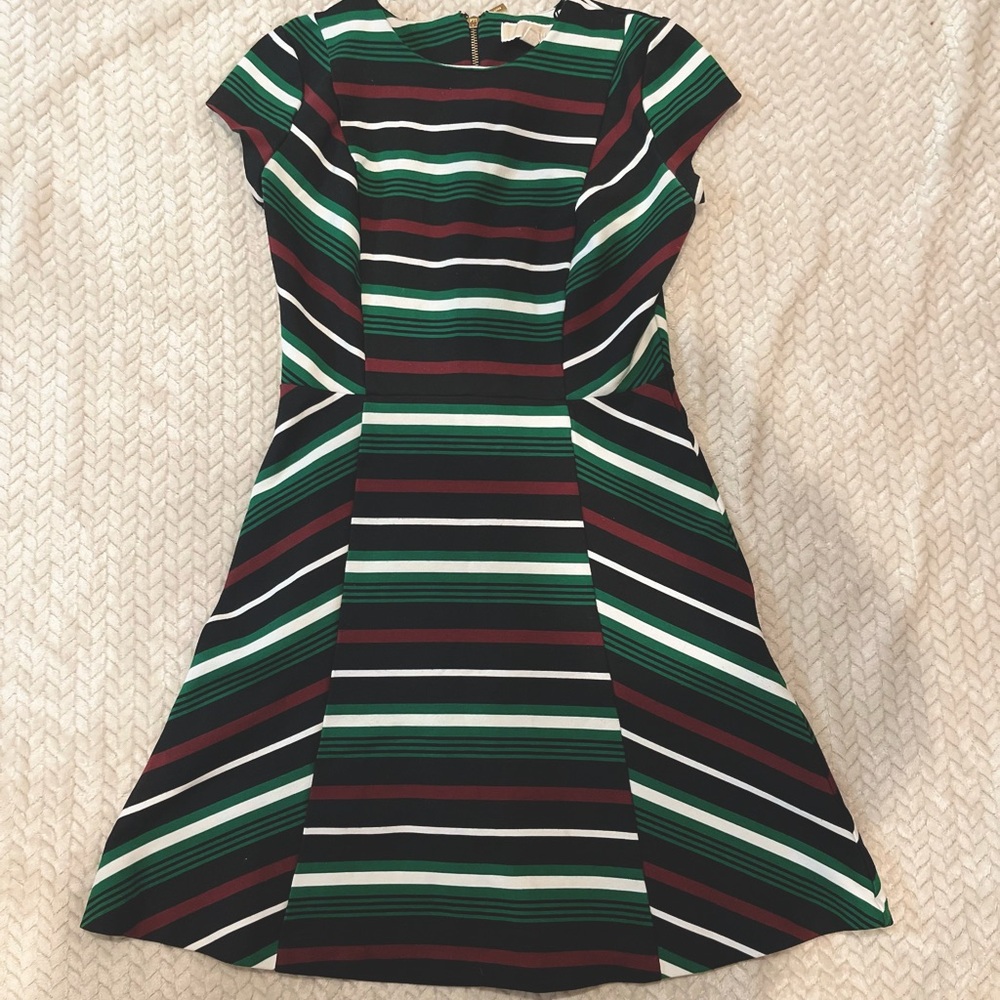 In great condition Michael Kors dress Size 6 Women